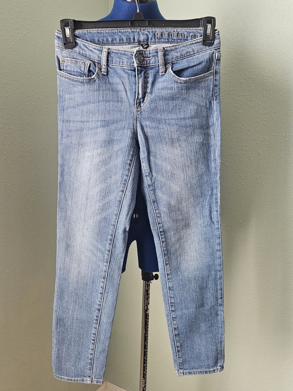 GAP Premium Superskinny Crop Light Blue Jeans Women's Size 4/27